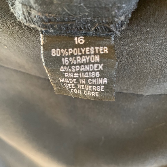 Perfect black skirt, 16 - Picture 3 of 4